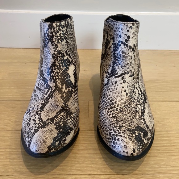 UNIONBAY Shoes - Unionbay snakeskin booties